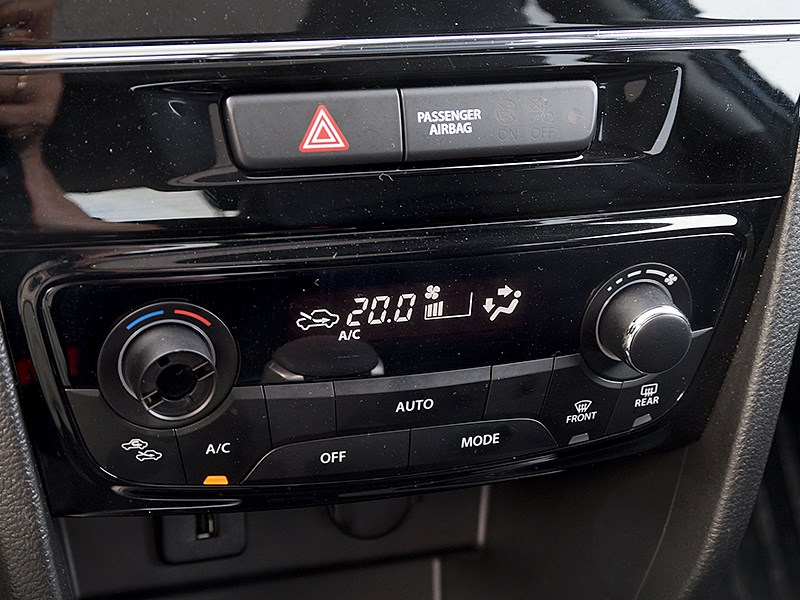 Suzuki Vitara 2015 климат-контроль 