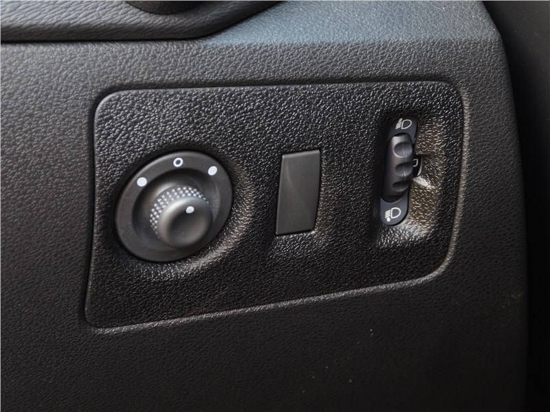 Lada XRay 2015 джойстик управления электрозеркалами и корректор фар