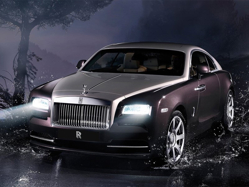 Фастбэк Rolls-Royce Wraith – теперь и в России