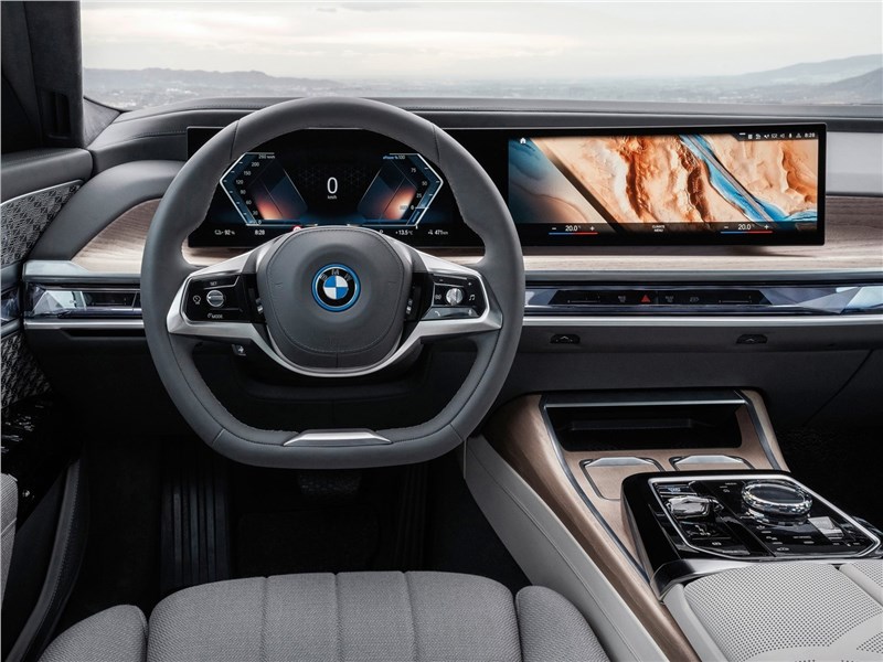 BMW 7-Series (2023) салон