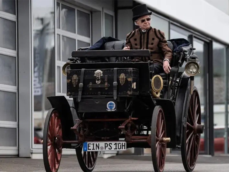 Самый старый автомобиль в мире прошел техосмотр