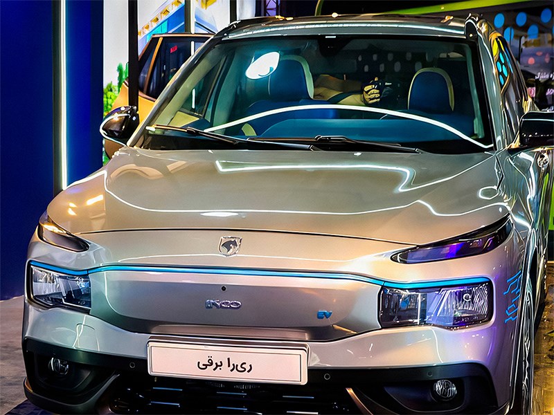 Электрификация иранских машин: Представлен “батарейный” кроссовер Rira EV