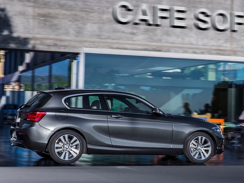 BMW 1-Series 3-doors 2016 вид сбоку