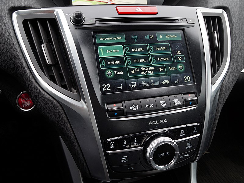Acura TLX 2015 нижний экран