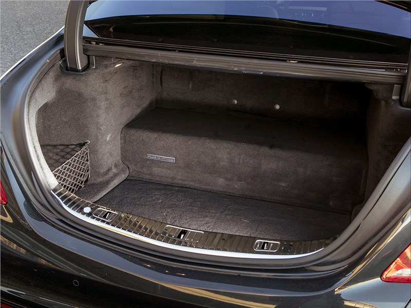 Mercedes-Benz S500 E Plug-In Hybrid 2015 багажное отделение