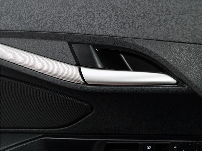 Lada Vesta 2015 внутренняя ручка двери