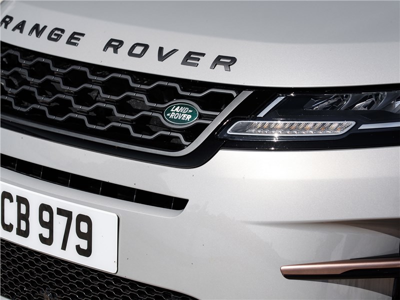Land Rover Range Rover Evoque 2020 передняя фара