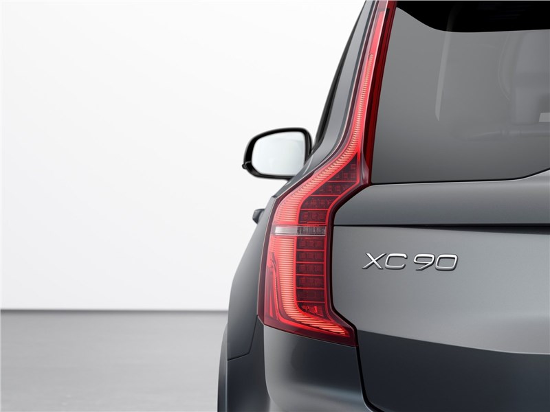Volvo XC90 2020 задний фонарь