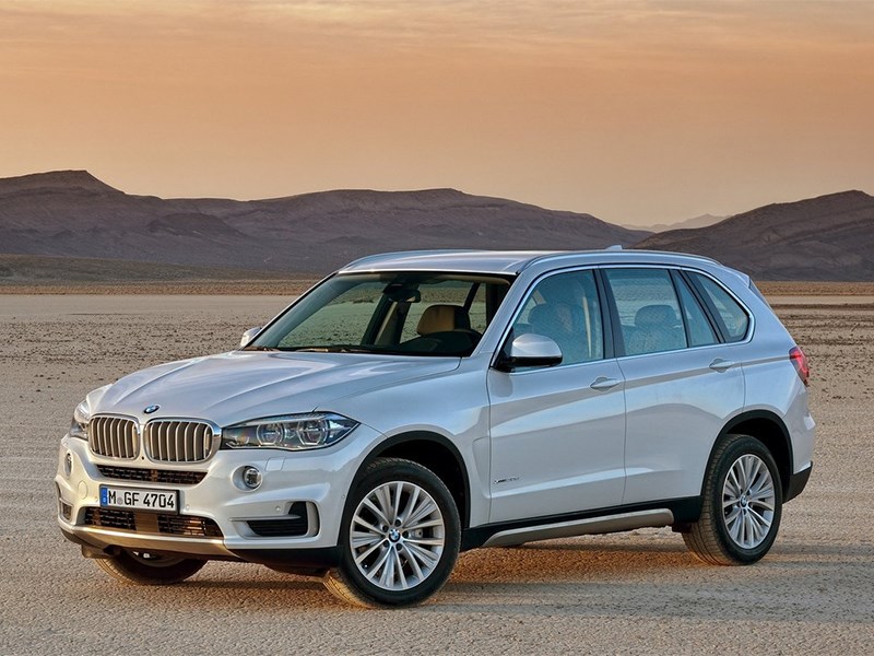 Стали известны рублевые цены BMW X5 нового поколения