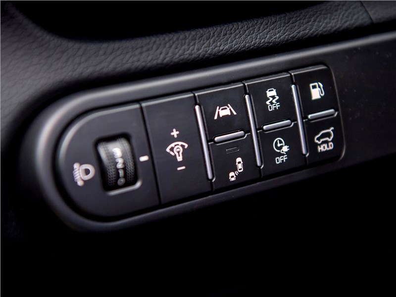 Kia XCeed (2023) кнопки