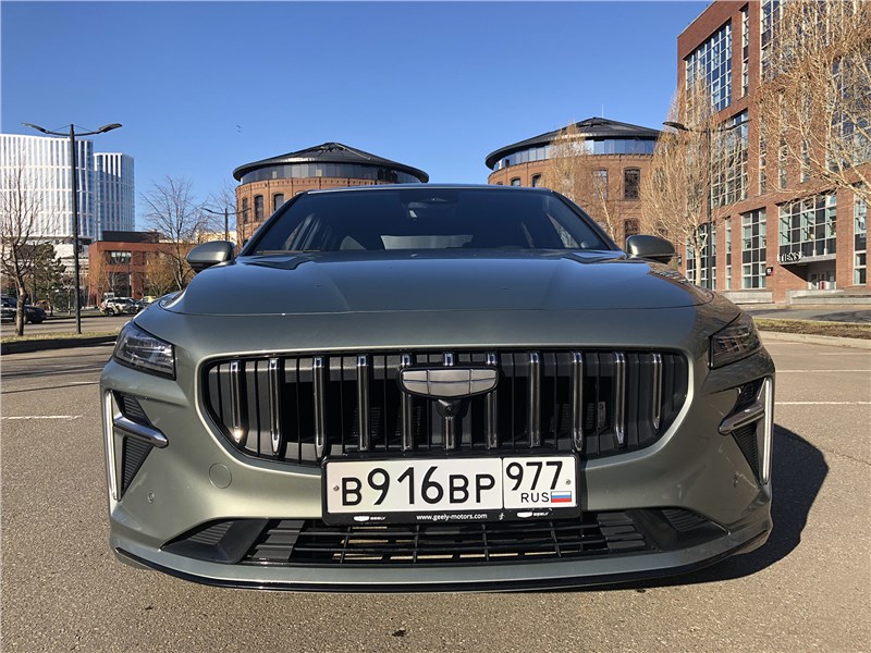 Geely Preface (2024) вид спереди