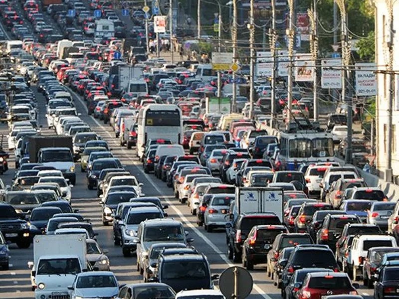 В Госдуме предложили отменять штрафы за вынужденную остановку в пробке