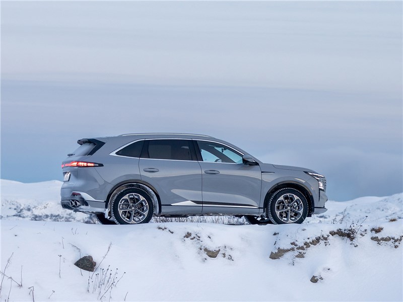 Changan CS75 Plus (2026) вид сбоку