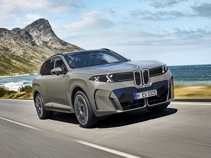 BMW полностью переосмыслил X5: новый дизайн и пять силовых установок