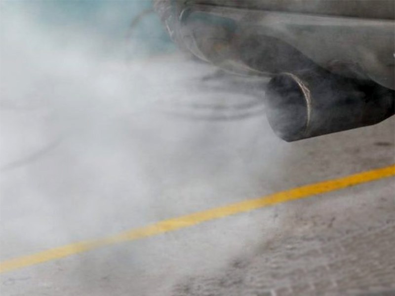 Подзаряжаемые гибриды выбрасывают в шесть раз больше CO2, чем показывают официальные тесты