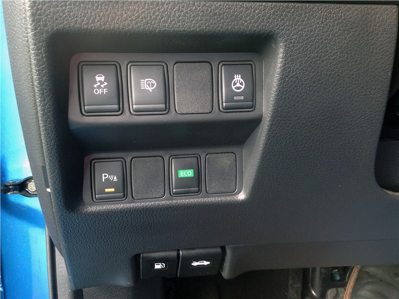 Nissan Qashqai 2018 кнопки