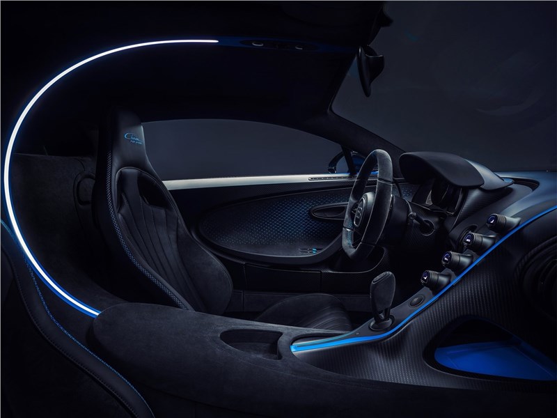 Bugatti Chiron Pur Sport (2021) салон