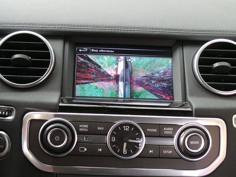 Land Rover Discovery 2014 изображение с видеокамер