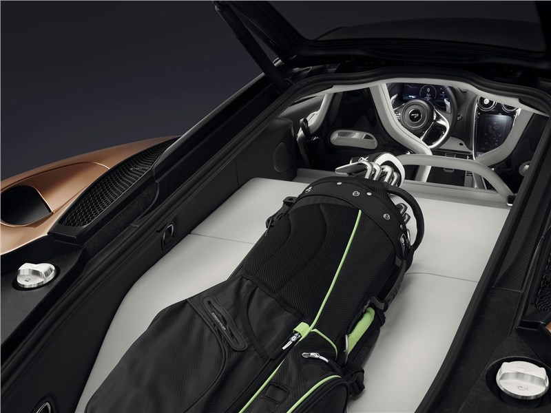 McLaren GT 2020 багажное отделение