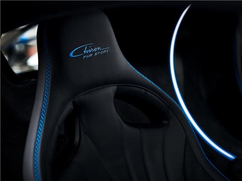 Bugatti Chiron Pur Sport (2021) кресло