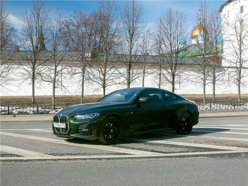 BMW 4-Series Coupe (2021) вид сбоку