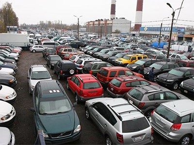 Аналитики подвели итоги уходящего года для автомобильного рынка РФ