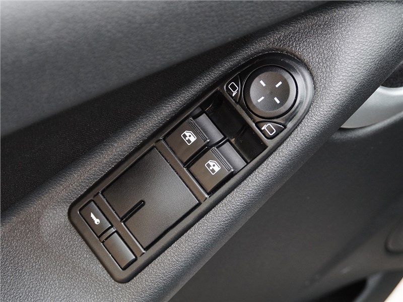 Datsun mi-Do 2015 электростеклоподъемники