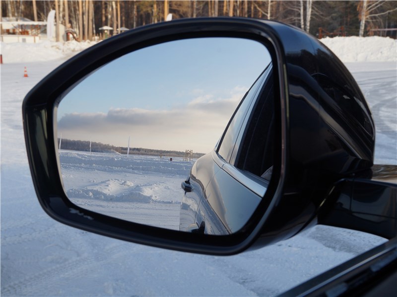 Jaguar F-Pace 2018 боковое зеркало