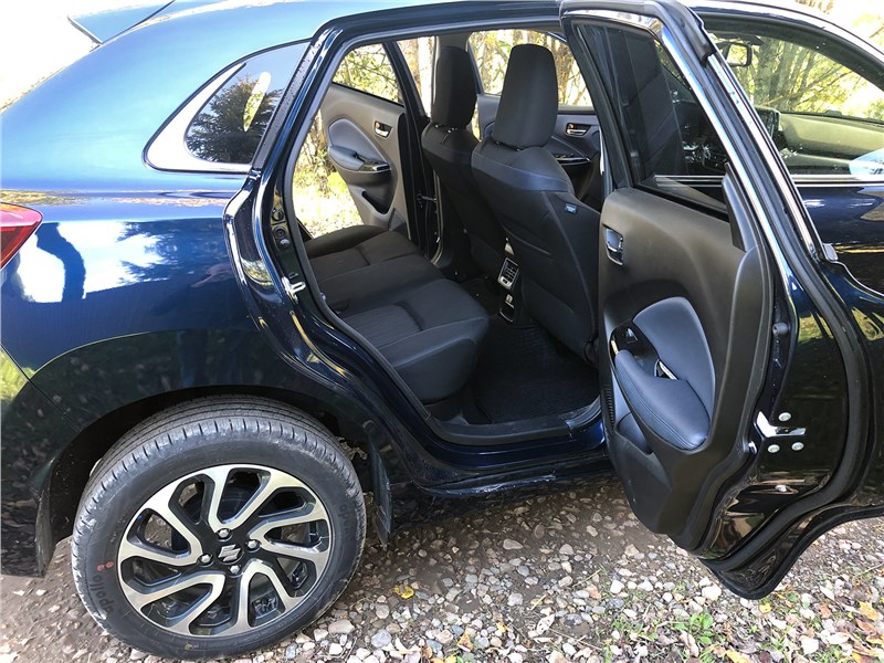 Suzuki Baleno (2022) второй ряд