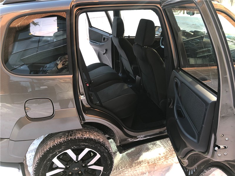 Lada Niva Travel (2025) задний диван