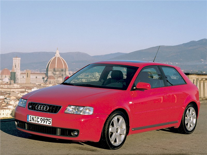Audi S3 1999 вид спереди
