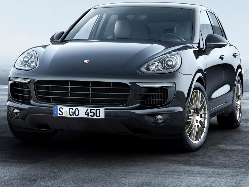 Porsche вывел на российский рынок Cayenne S в «платиновом» исполнении