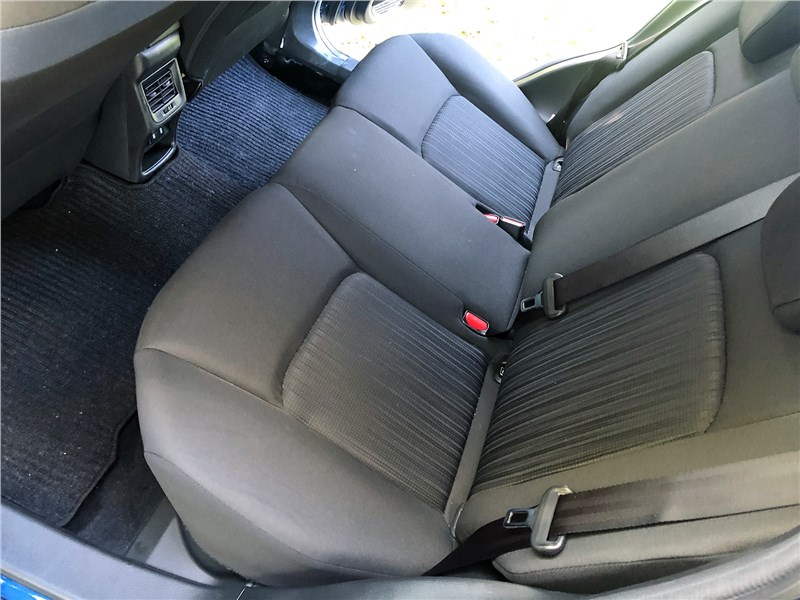 Suzuki Baleno (2022) задний диван