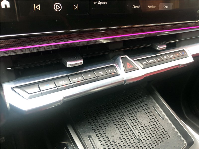 Tank 400 (2026) кнопки