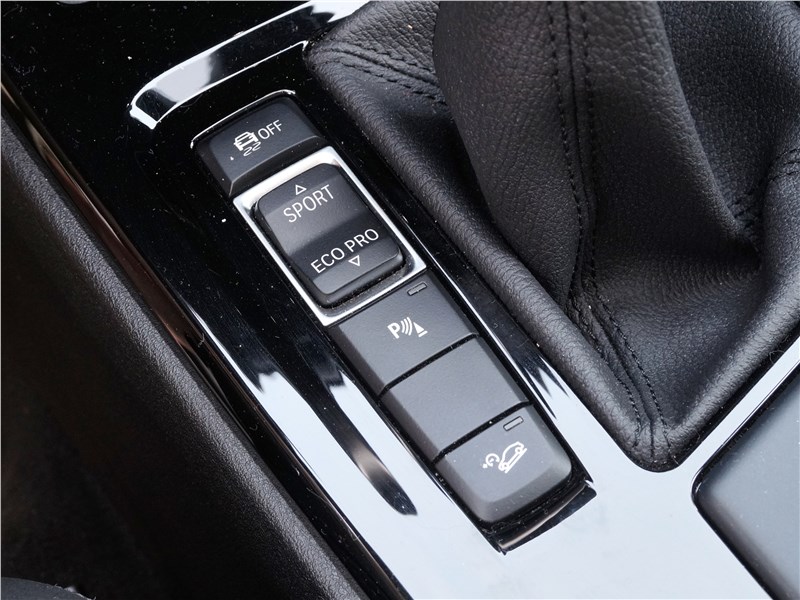 BMW X1 2016 кнопки выбора режимов движения 