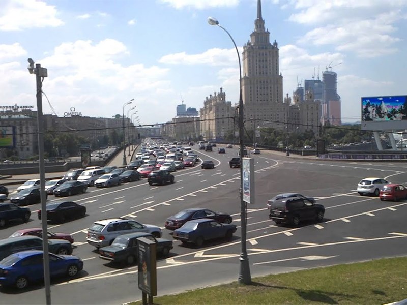 Грузовикам запретят передвижение по Москве без пропуска