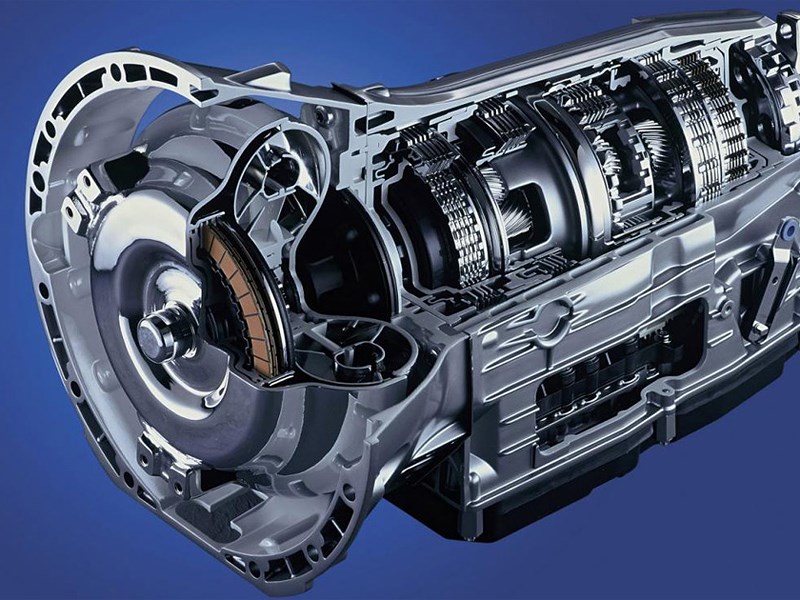 Mercedes-Benz оснастит седан E350 BlueTec 9-ступенчатой автоматической коробкой передач