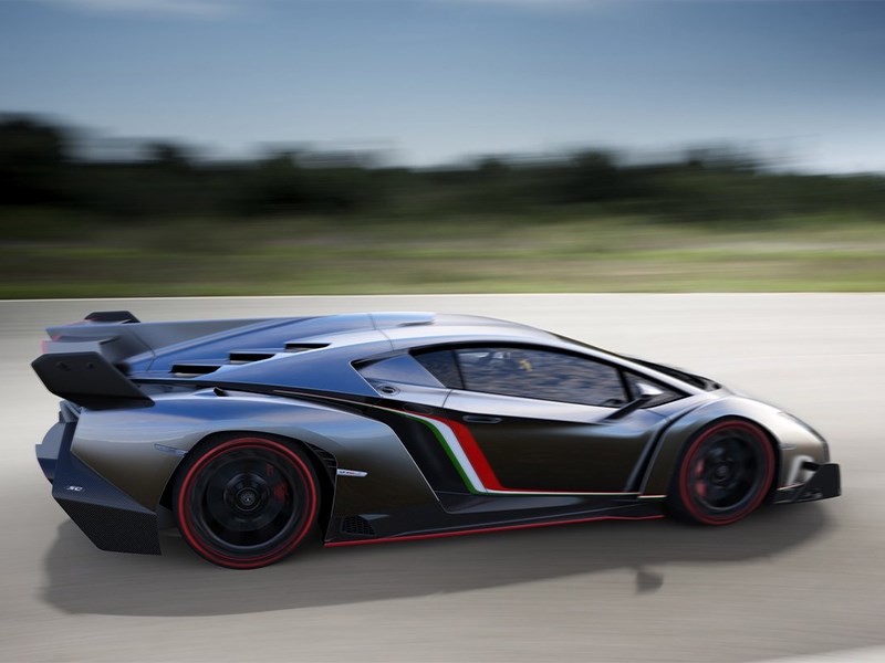 Lamborghini Veneno получит открытую версию