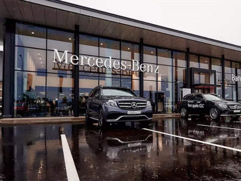 Mercedes-Benz собирается уходить из России