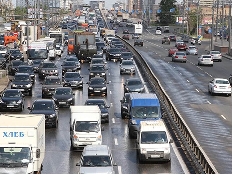 В России хотят ввести цветные номера для электромобилей и беспилотников