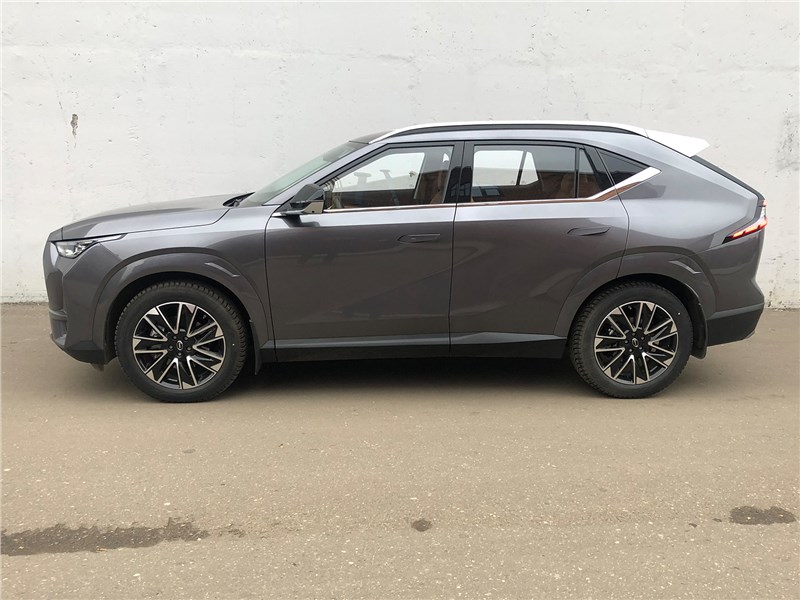 GAC GS4 (2025) вид сбоку