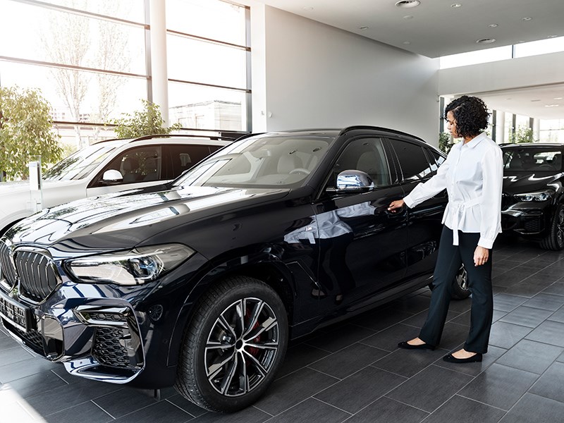 Мировой авторынок ушел в минус, но Россия показывает уверенный рост