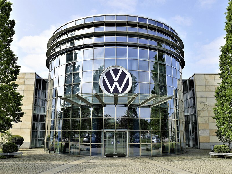 Volkswagen предупредил сотрудников о критической ситуации и готовит новое сокращение расходов