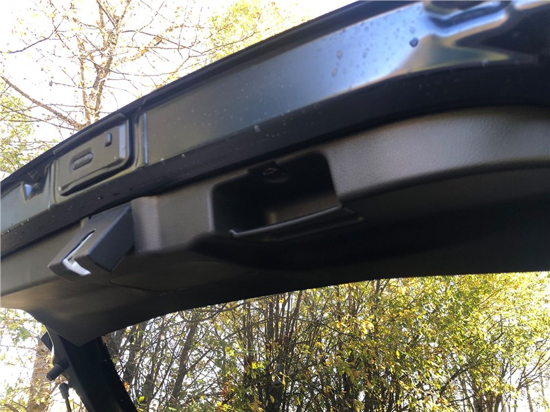 Suzuki Baleno (2022) крышка багажника 