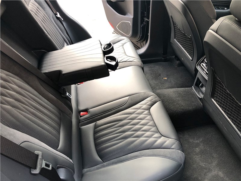 Hongqi HS5 (2025) второй ряд