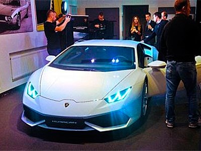 В Москве состоялась презентация суперкара Lamborghini Huracan LP 640-4
