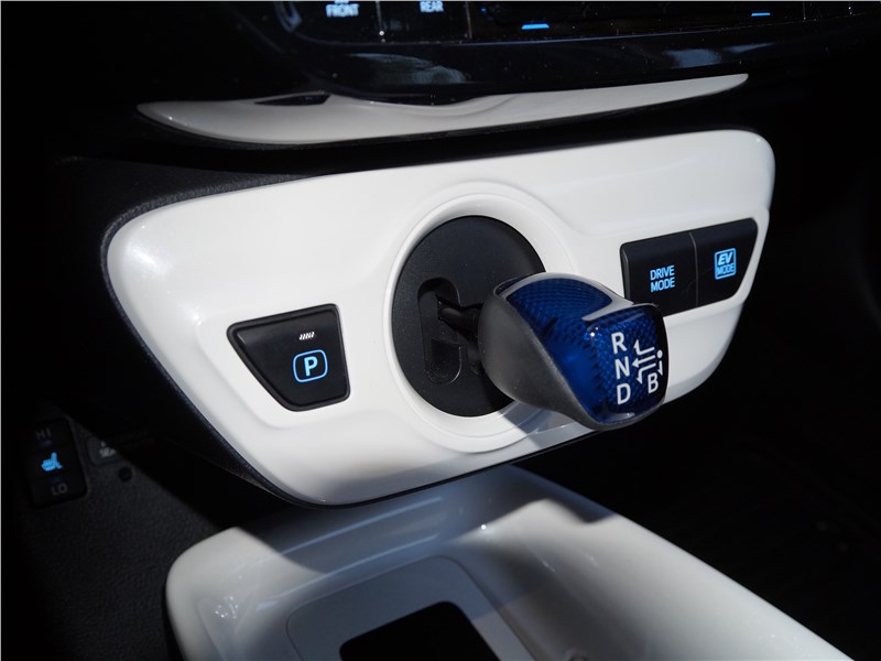 Toyota Prius 2016 джойстик трансмиссии 