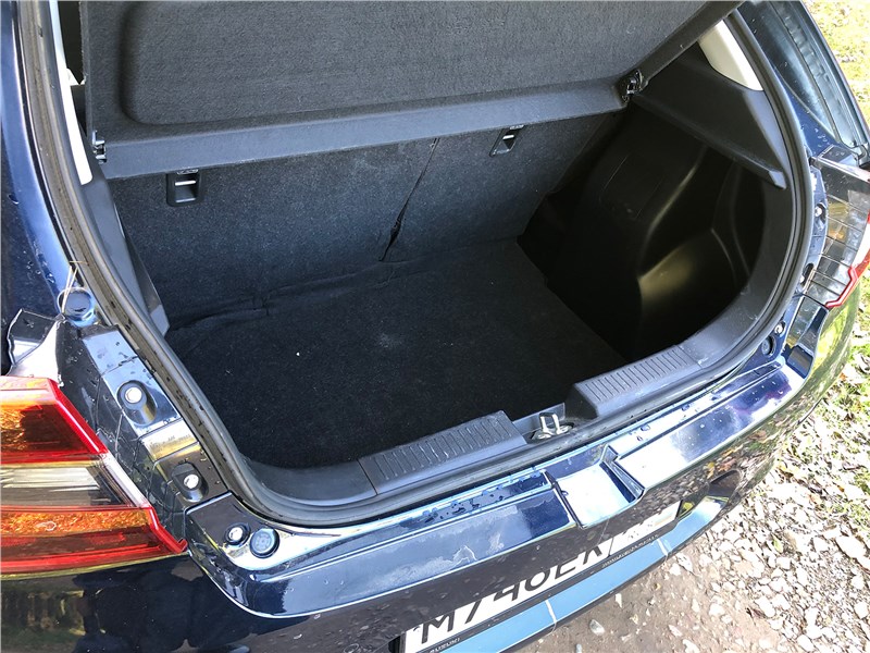 Suzuki Baleno (2022) багажное отделение