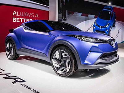 Выход нового поколения Toyota Prius откладывается