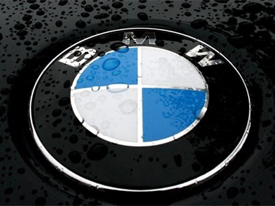 BMW отзывает автомобили из-за проблем с подушками безопасности